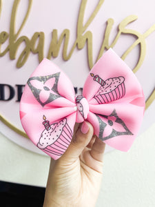 Boujee birthday bow/ Piggies